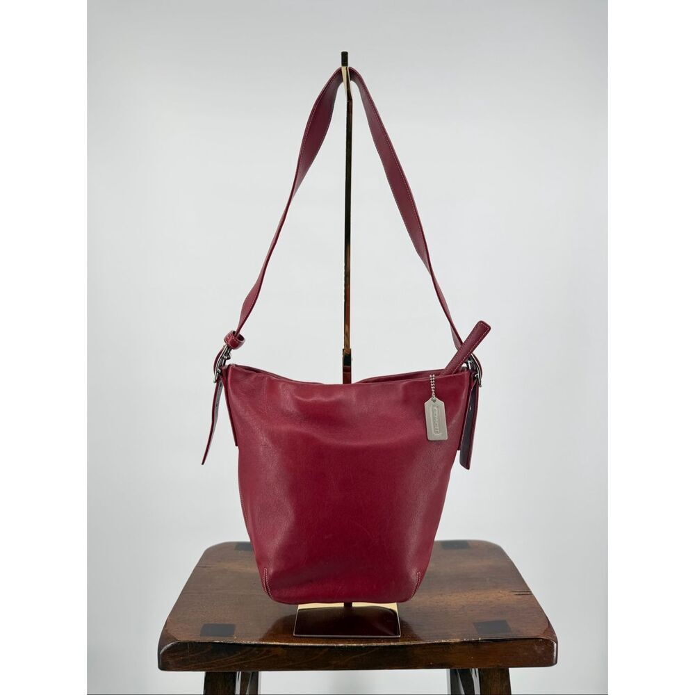 Coach Soho Red Leather Shoulder Bag Hobo Purse Tote Metal Tag A3S-9186 Vintage